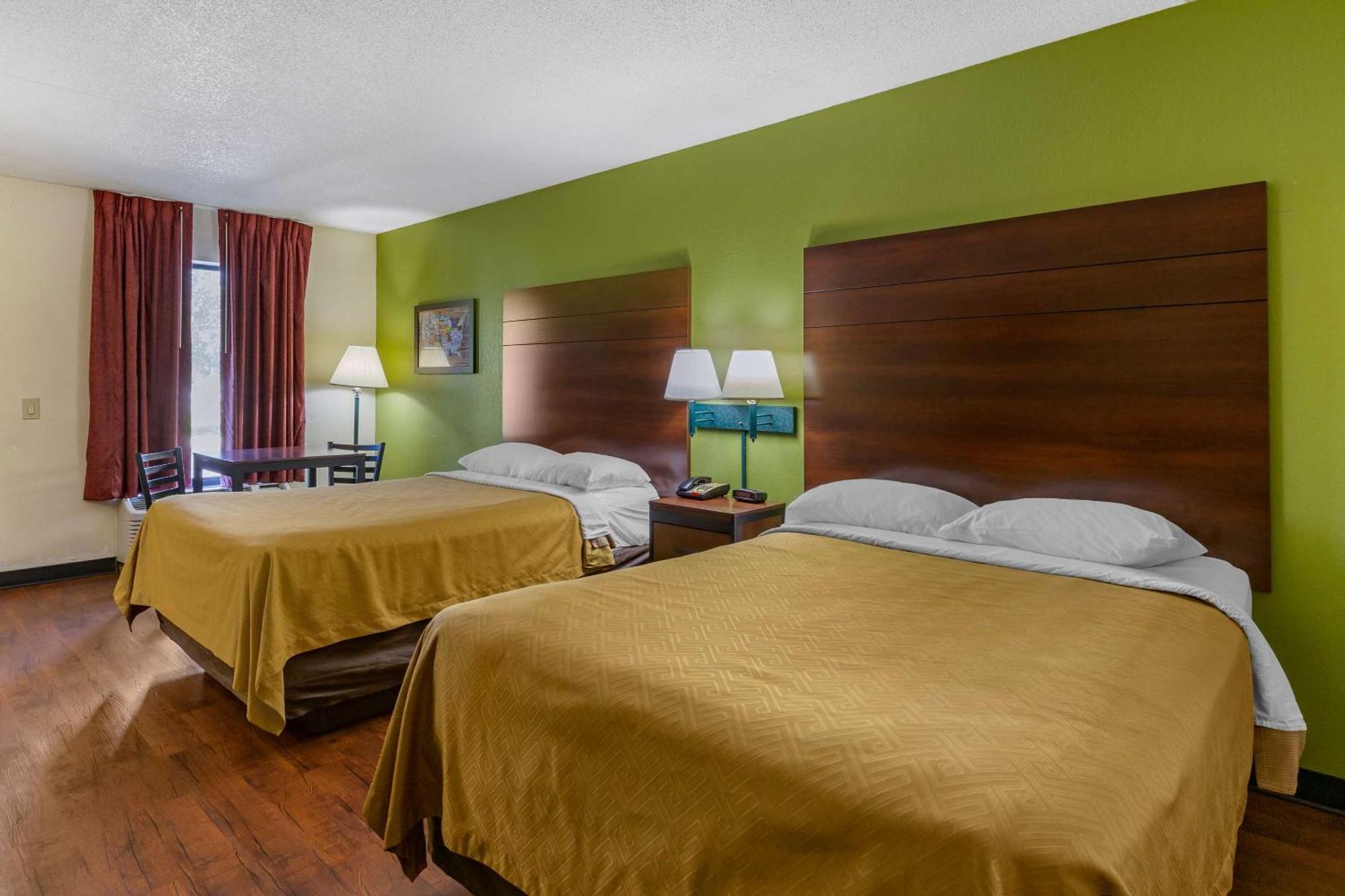 Econo Lodge Fayetteville Kültér fotó